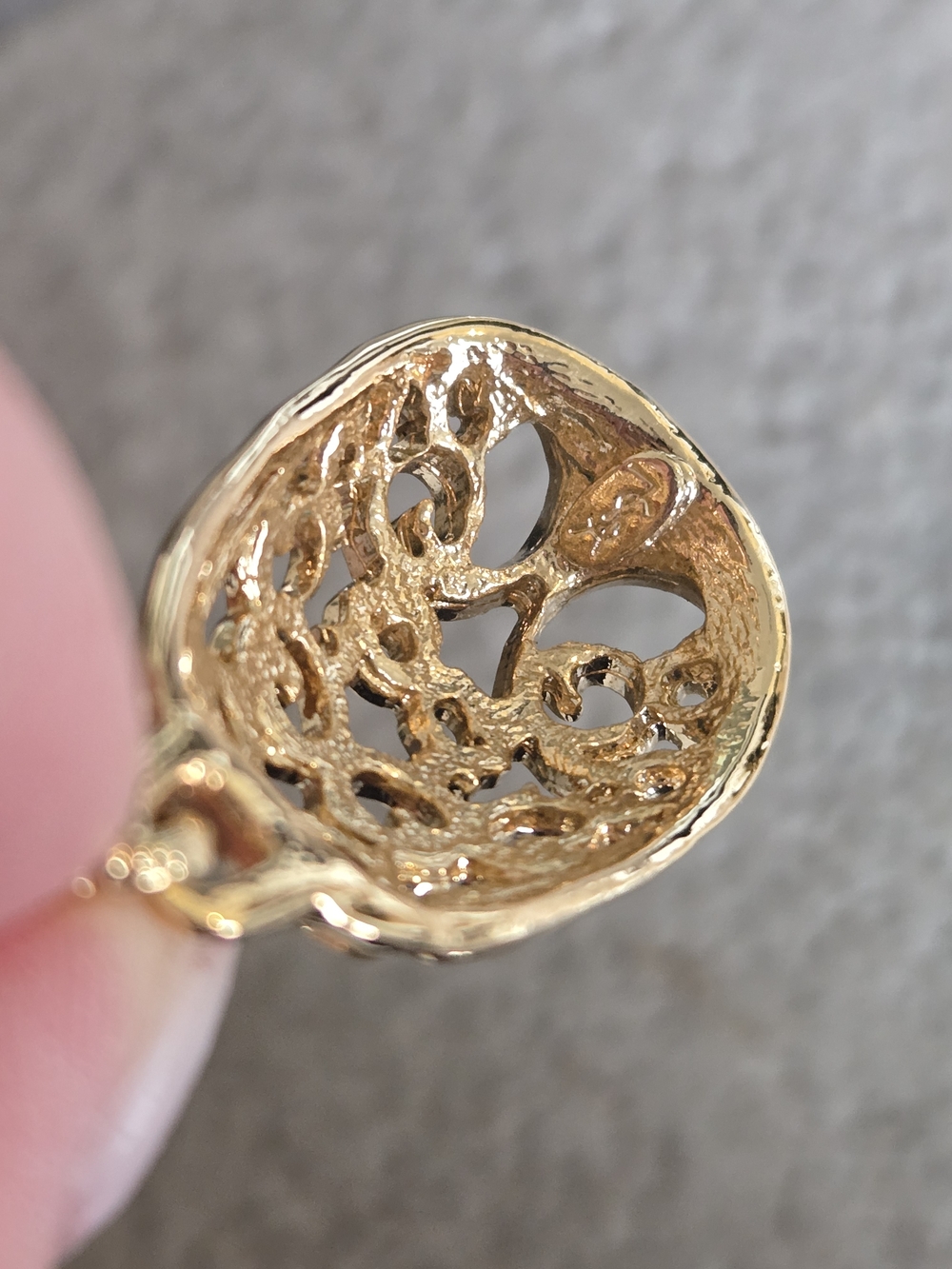 YSL PENDANT - Picture 3 of 3